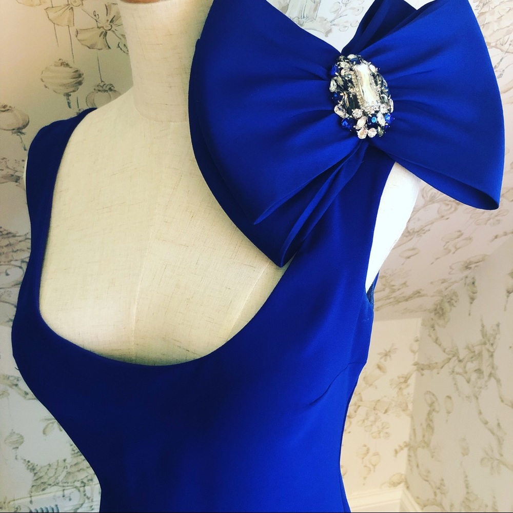 Tarik Ediz gown in cobalt! Couture quality dress.